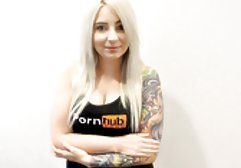 Pepper Foxxx یک عروسک لعنتی اغوا کننده گیف سکسی برا تلگرام است که رابطه جنسی را دوست دارد